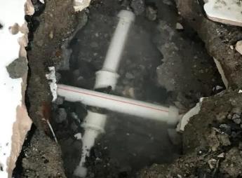 巴里坤哈萨克阳台漏水维修公司为您分享楼上楼下漏水怎么处理